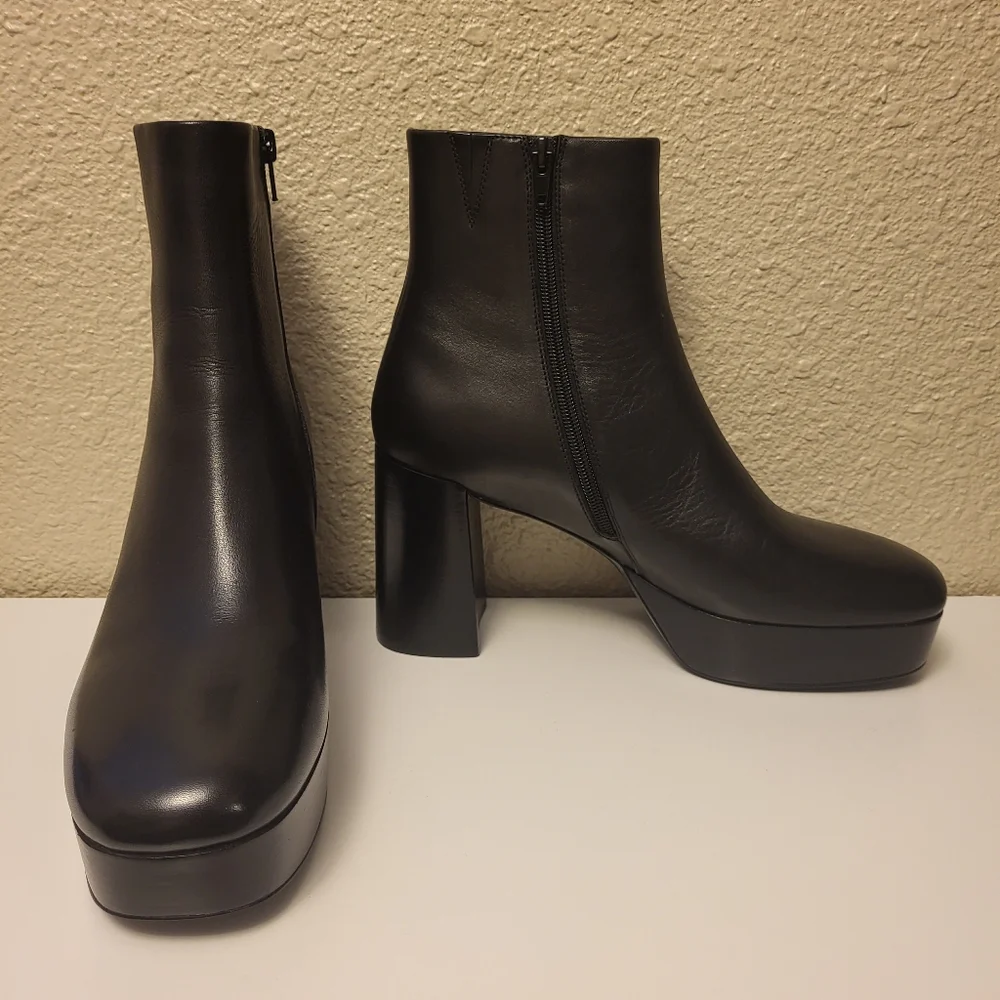 NWOB Vaneli Black Valeke Heeled Booties Size 10N